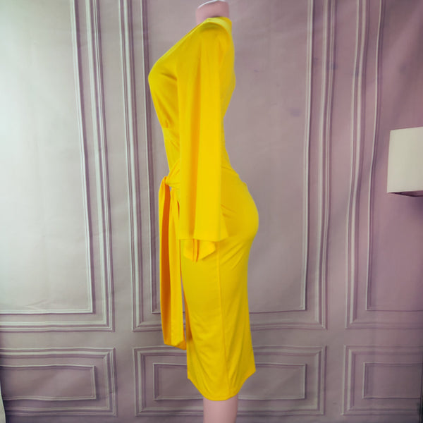 Yellow Round Neck Flare Sleeve Split Women's Midi Dress